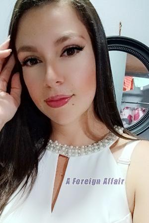228879 - Joselyn Age: 32 - Costa Rica