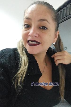 228969 - Karla Age: 40 - Costa Rica